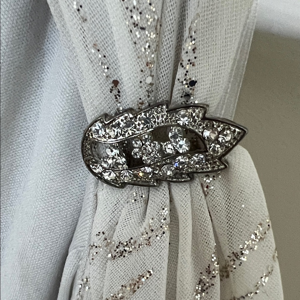 White Full Length Gown Silver Glitter Accents Sleeveless NWT Vintage Bridal 16W - Picture 4 of 16